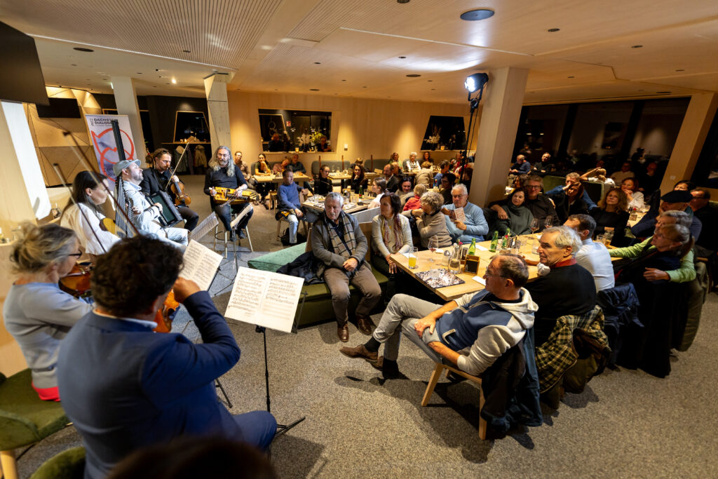 Konzert Jazz-Schrammel & Steirische Jodler, Duo Haertel Wascher und Bravour Schrammeln in der Bergstation der Dachstein Gletscherbahn